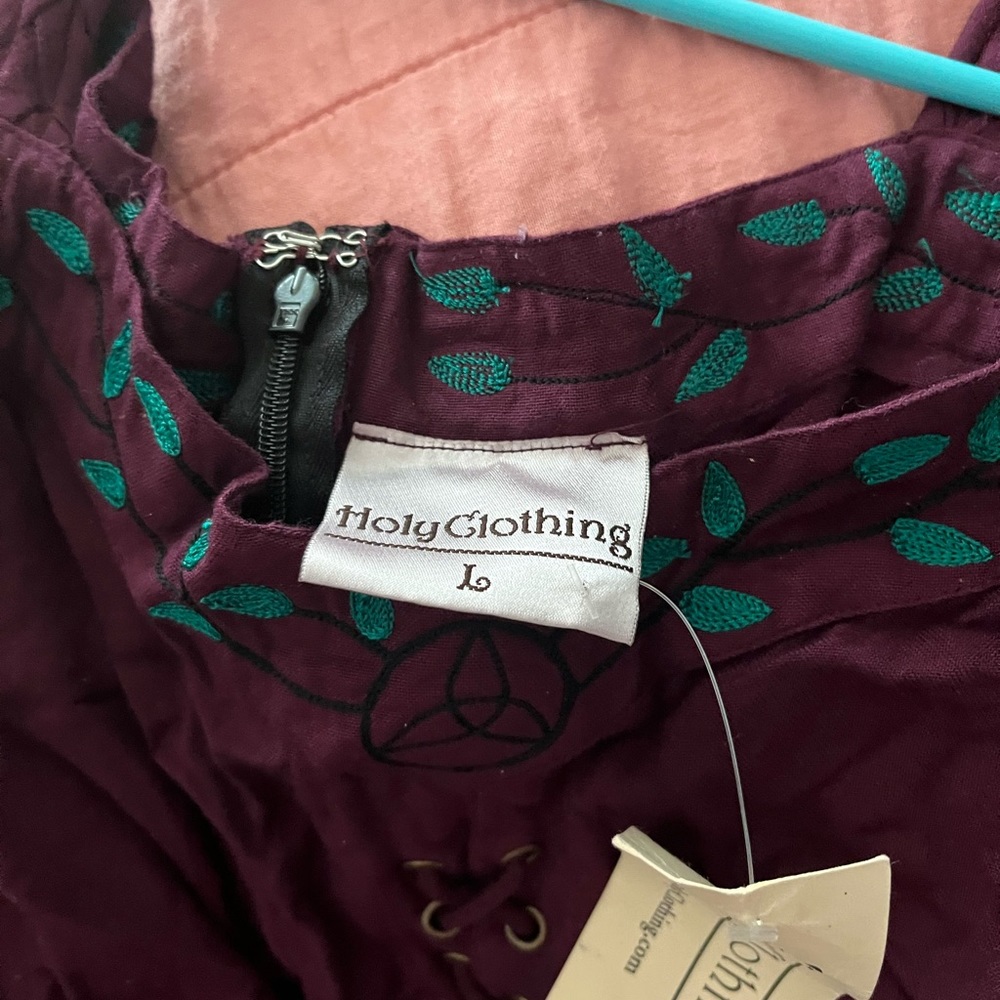 Holy clothing nwt acacia
